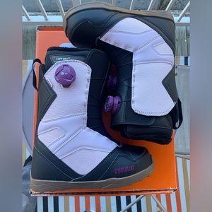 ThirtyTwo Women's Snowboard Boots - Black and Pink